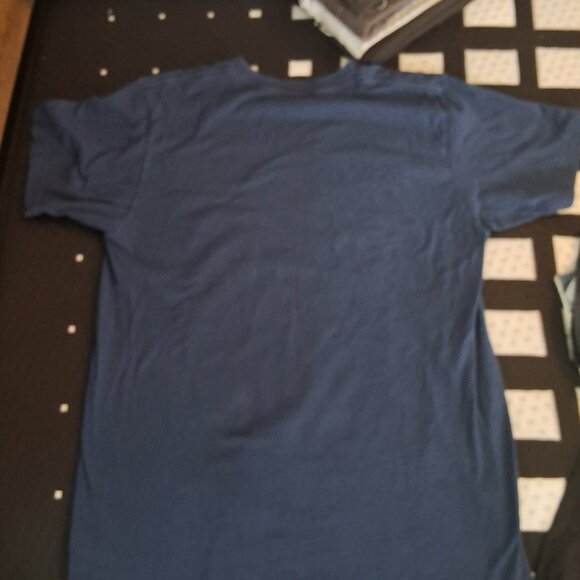 Mens M (38/40) Anime Tshirt - Picture 3 of 3